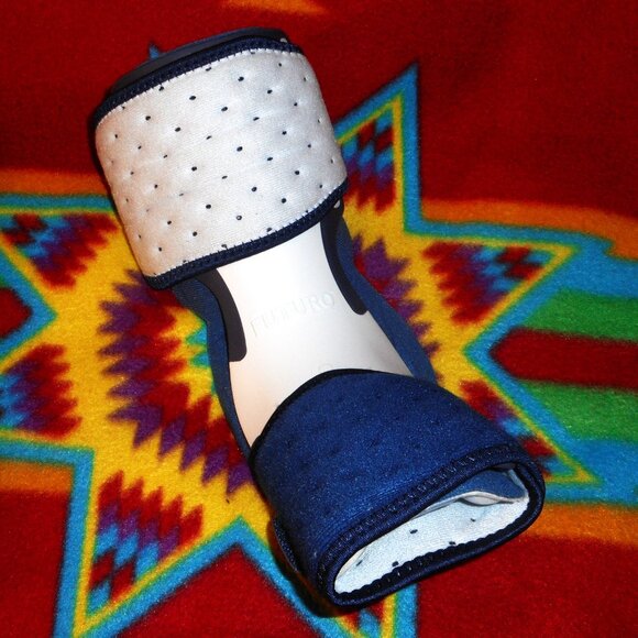 3M Futuro Foot Plantar Fasciitis Night Adjustable Firm Support - Picture 7 of 8